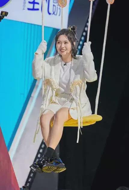 李雪琴瘦了好多
