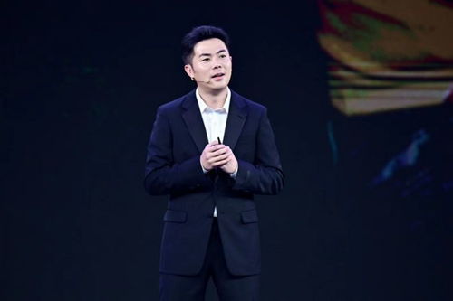 霸王茶姬创始人含泪鞠躬感谢员工