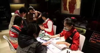 大量211985学生应聘海底捞外送员