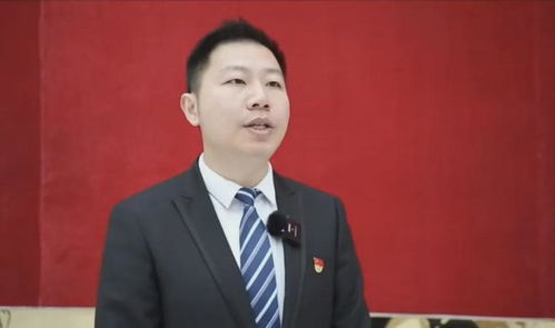 “90后”清华硕士当选市长