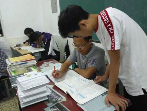 中学回应辞退清洁工让学生打扫全校