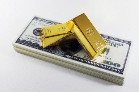 美国正疯狂吸入金条