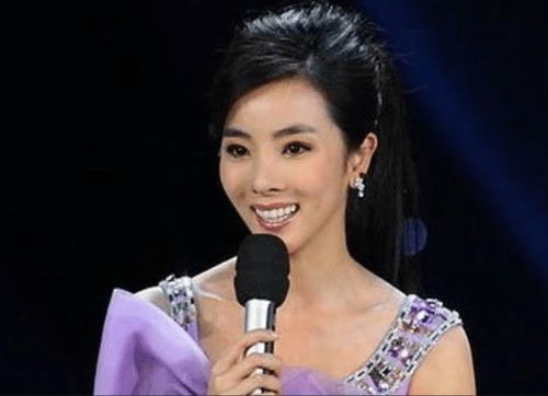 知名女主持人发声：更年期不可耻