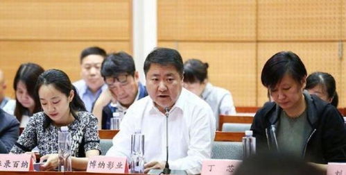 网友在阿勒泰拍到绝美钻石尘