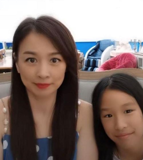 张庭女儿回应外貌争议