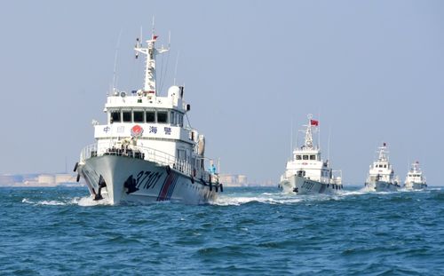 菲人员非法登铁线礁 中国海警处置