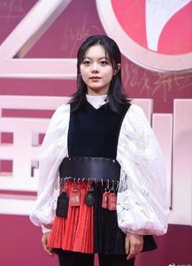 王蓉回应再次走红：激动得两腿发抖