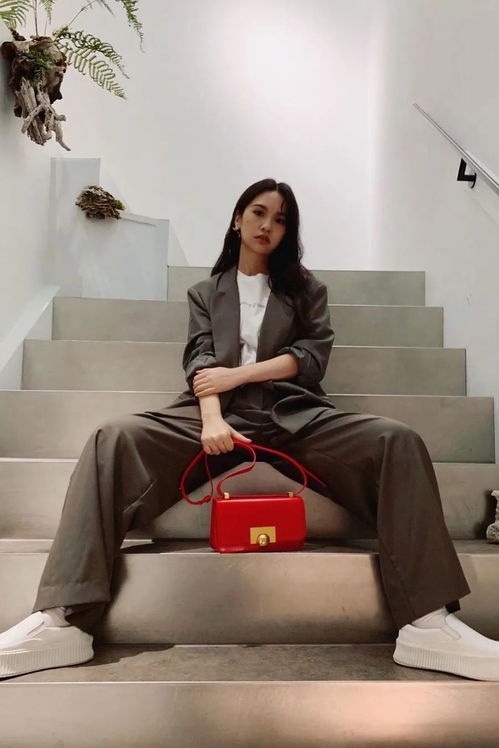 女子称穿瑜伽服上门做饭不是为流量