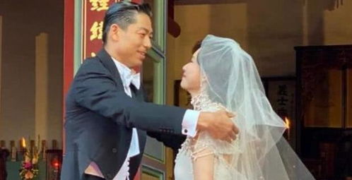 朱时茂现身汪小菲婚礼 遇记者速逃离