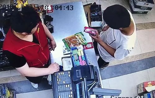 小伙白天上班晚上送外卖攒钱结婚