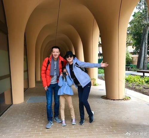 辛柏青换蜡烛头像悼念朱媛媛