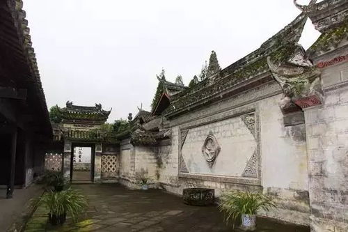 扬州一清代文物合院618元起拍