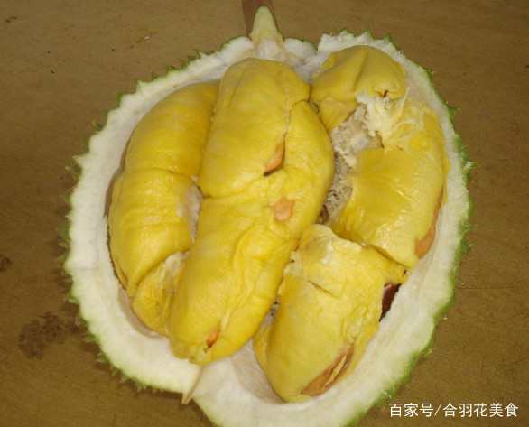 榴莲不让带进火车站 4人光速炫完