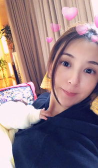 黄多多近照曝光 美貌不输妈妈